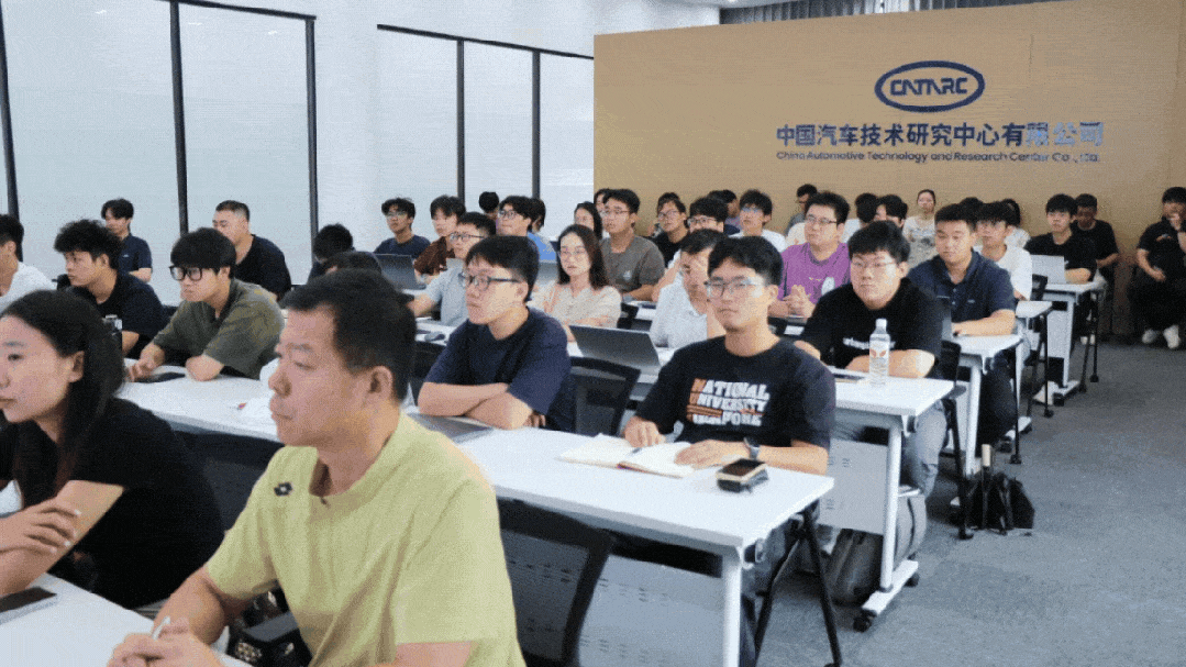1100541928614752256.gif